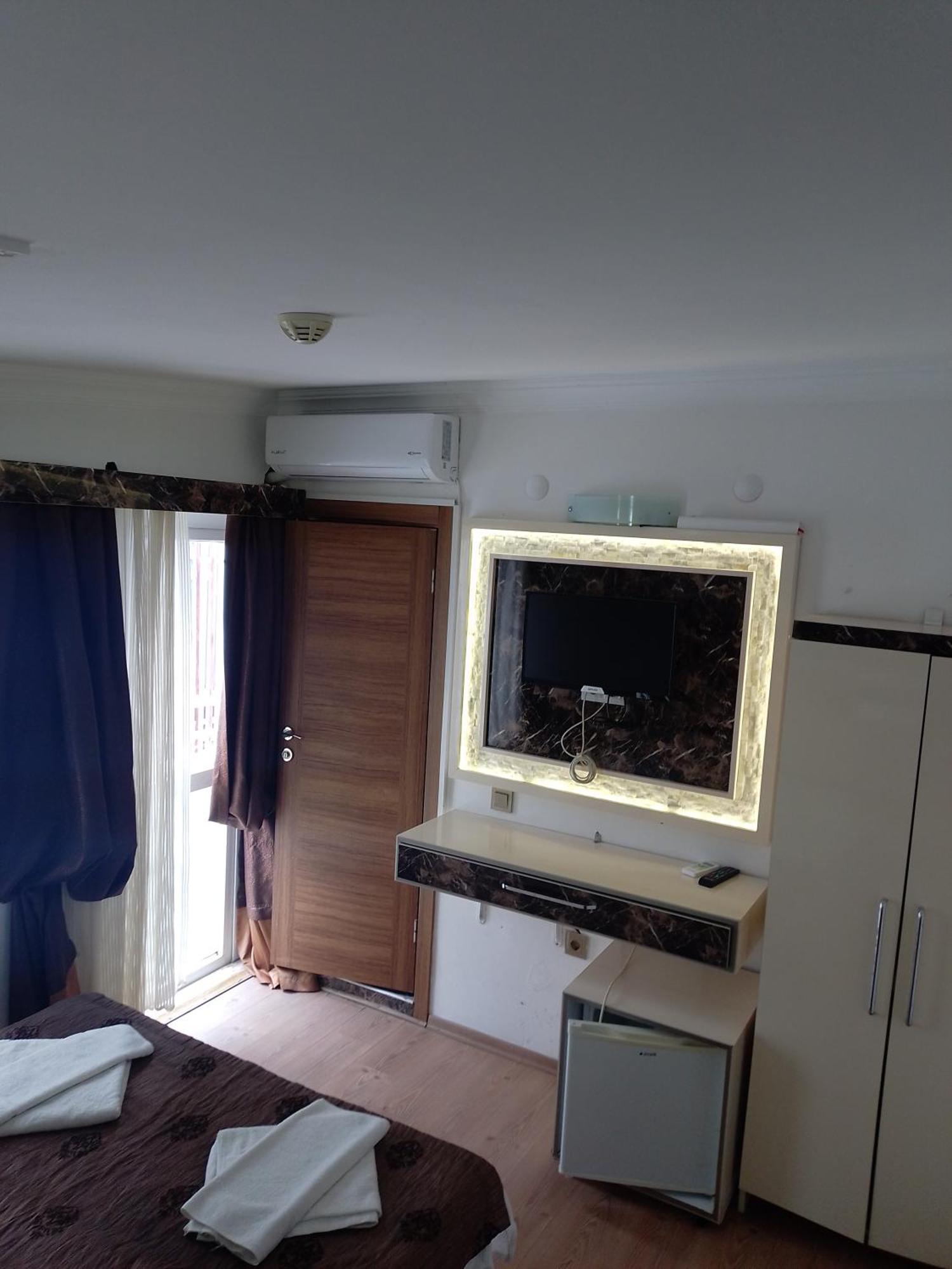 אנטליה Behram Hotel מראה חיצוני תמונה